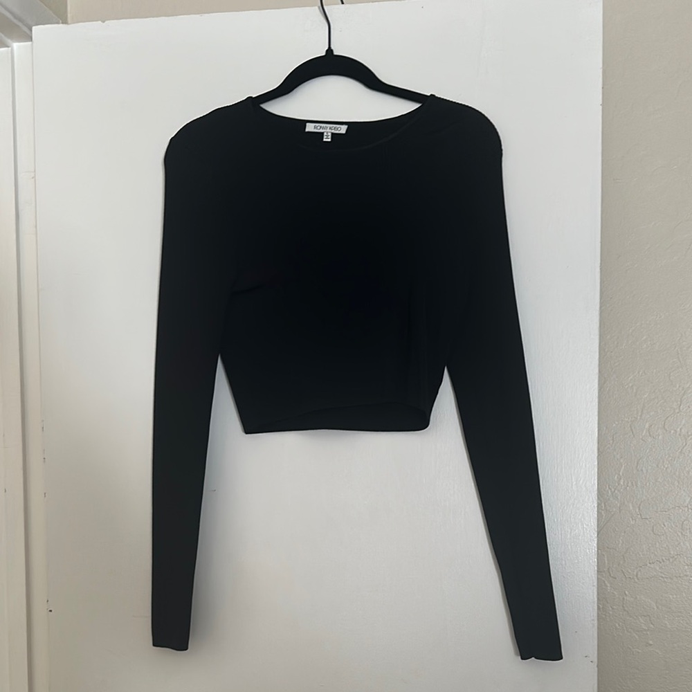 Black Fitted Long Sleeve Crop Top